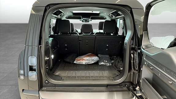 Land Rover Defender 90 10 of 13