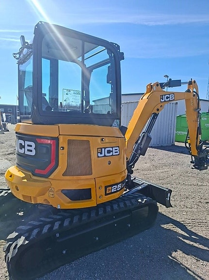 JCB 25 Z-1 4 of 5
