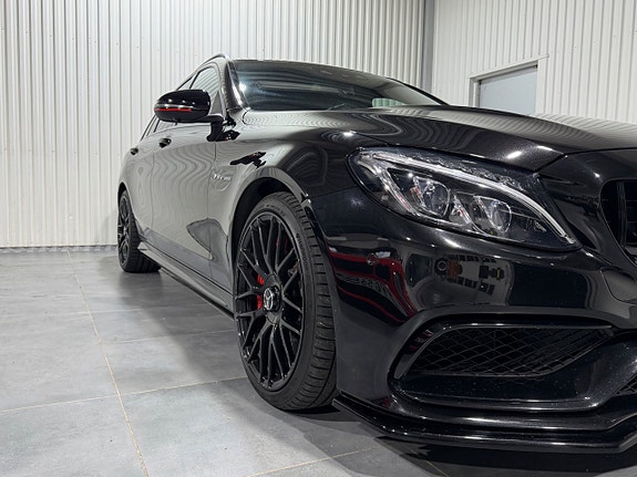 Mercedes-Benz AMG GT Black Series 8 of 28