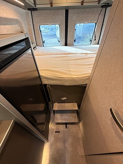 Hymer Grand Canyon S Xperience 6 of 17