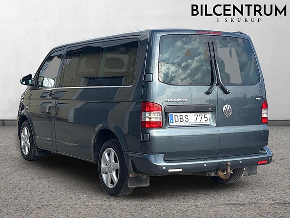 Volkswagen Caravelle 4 of 5