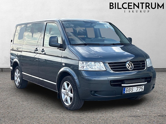 Volkswagen Caravelle 3 of 5