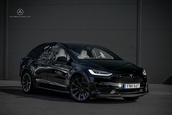 Tesla Model X 5 of 5