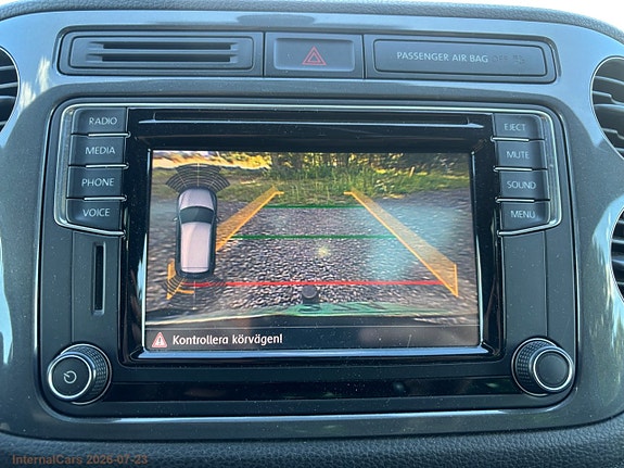 Volkswagen Tiguan 12 of 30
