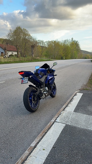 Yamaha YZF-R125 6 of 7