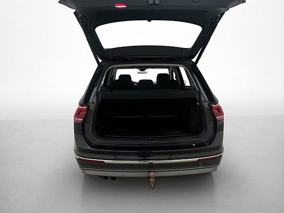 Volkswagen Tiguan 9 of 29