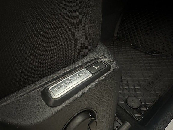Volkswagen Tiguan 13 of 29