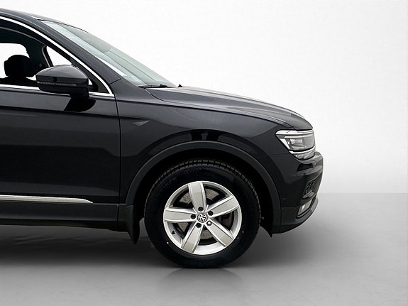 Volkswagen Tiguan 29 of 29