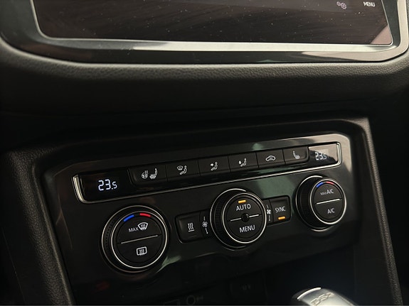 Volkswagen Tiguan 22 of 29