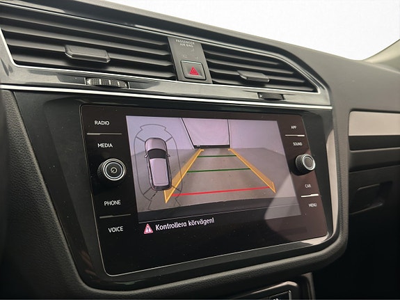 Volkswagen Tiguan 15 of 29