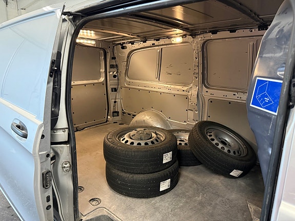 Mercedes-Benz Vito 110 8 of 15