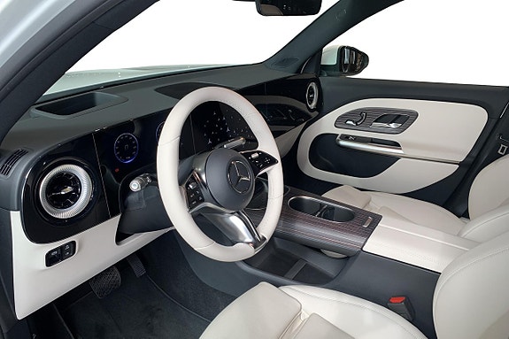 Mercedes-Benz GLB250+ 6 of 11