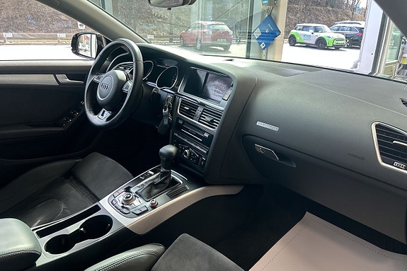 Audi A5 9 of 23
