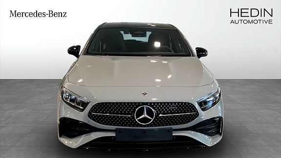Mercedes-Benz A250 e 8 of 9