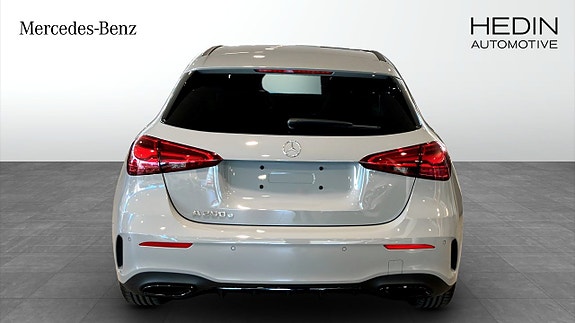 Mercedes-Benz A250 e 7 of 9