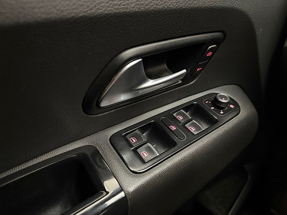Volkswagen Amarok 29 of 29