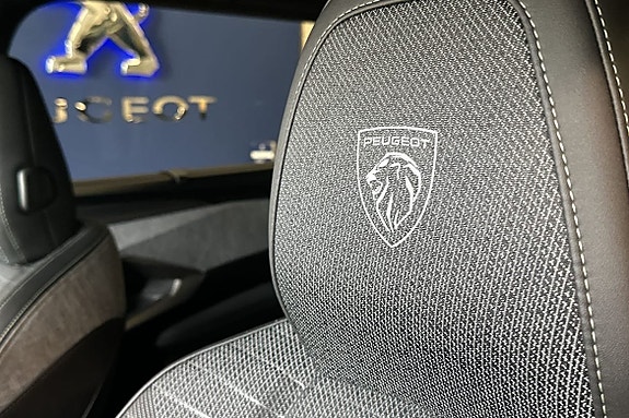 Peugeot 5008 14 of 16