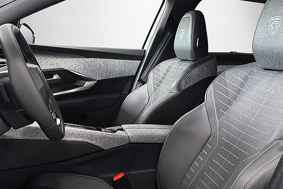 Peugeot 5008 4 of 5
