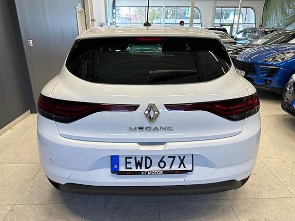 Renault Megane IV 5 of 5