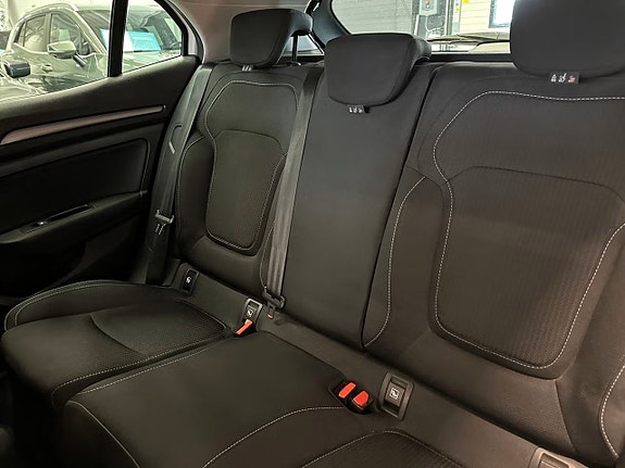 Renault Megane 13 of 14