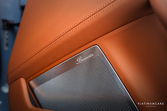 Porsche 911 Carrera 4 GTS 17 of 28