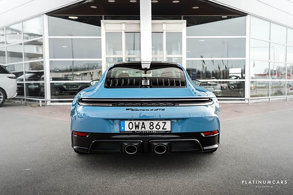 Porsche 911 Carrera 4 GTS 4 of 5