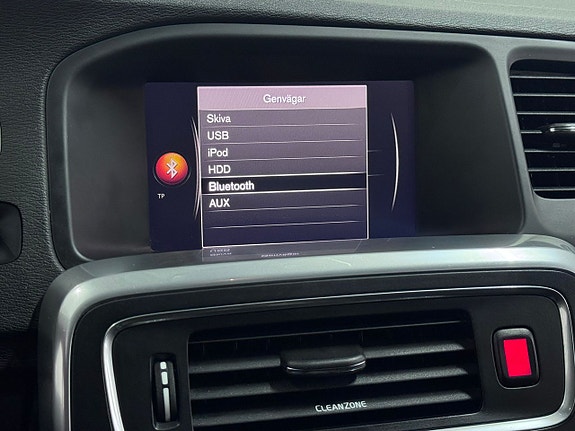 Volvo V60 18 of 30