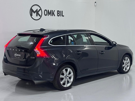 Volvo V60 3 of 5