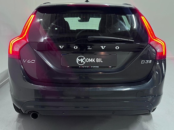 Volvo V60 10 of 30