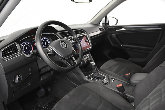 Volkswagen Tiguan Allspace 11 of 23