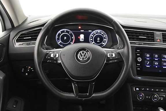 Volkswagen Tiguan Allspace 12 of 23