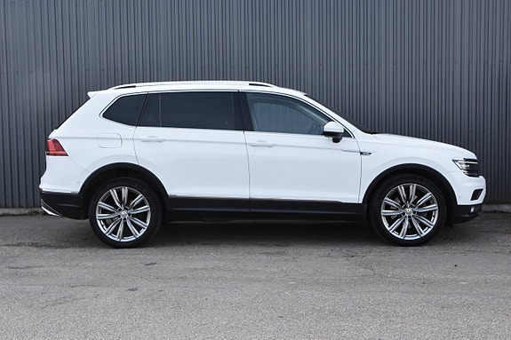 Volkswagen Tiguan Allspace 3 of 5