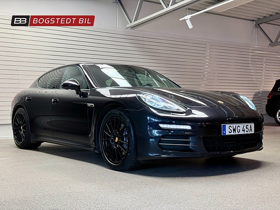 Porsche Panamera 4