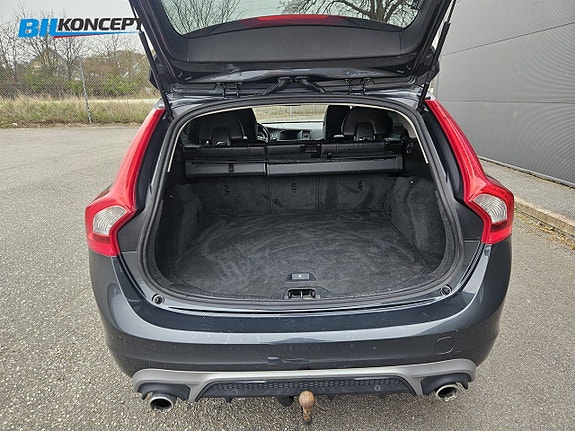Volvo V60 9 of 22