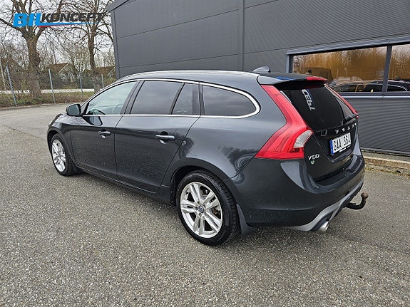 Volvo V60 3 of 22