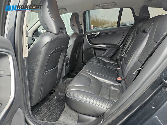 Volvo V60 13 of 22