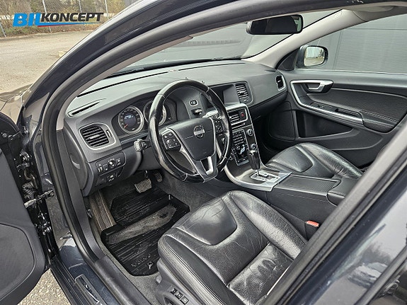 Volvo V60 15 of 22