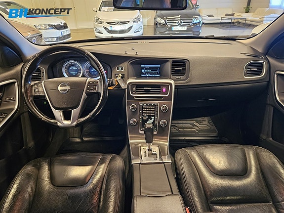 Volvo V60 17 of 22