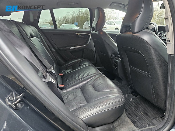 Volvo V60 12 of 22