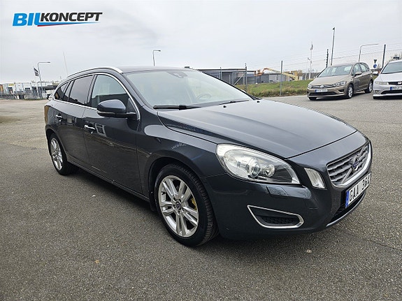 Volvo V60 7 of 22