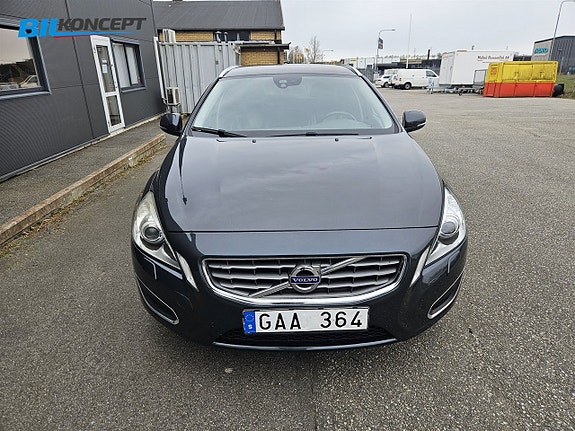 Volvo V60 8 of 22