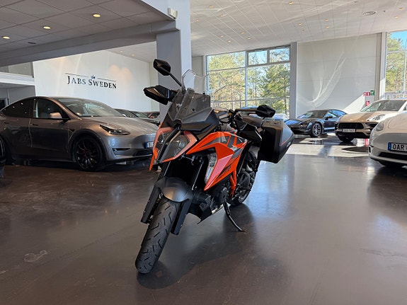 KTM 1290 Superduke GT Akrapovic,Quickshift, Farthållare,Brembo,Avdragbar moms