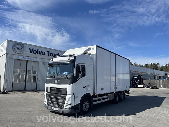 Volvo FH Fjärrbil / Öppningsbar sida.