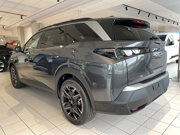 Peugeot 5008 7 of 8
