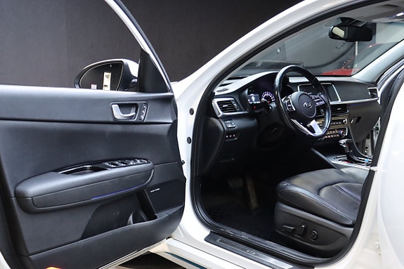 Kia Optima 10 of 29