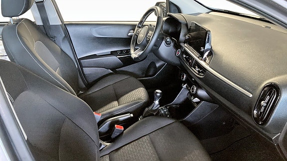 Kia Picanto 3 of 5