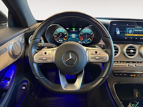 Mercedes-Benz C300 13 of 23