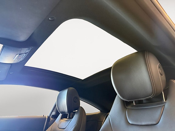 Mercedes-Benz C300 19 of 23