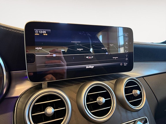 Mercedes-Benz C300 17 of 23