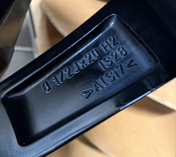 Product image 8 of 8